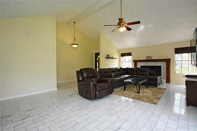 Photo - 2523 Coopers Post Ln