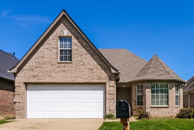 Building Photo - 9908 Tremont Dr