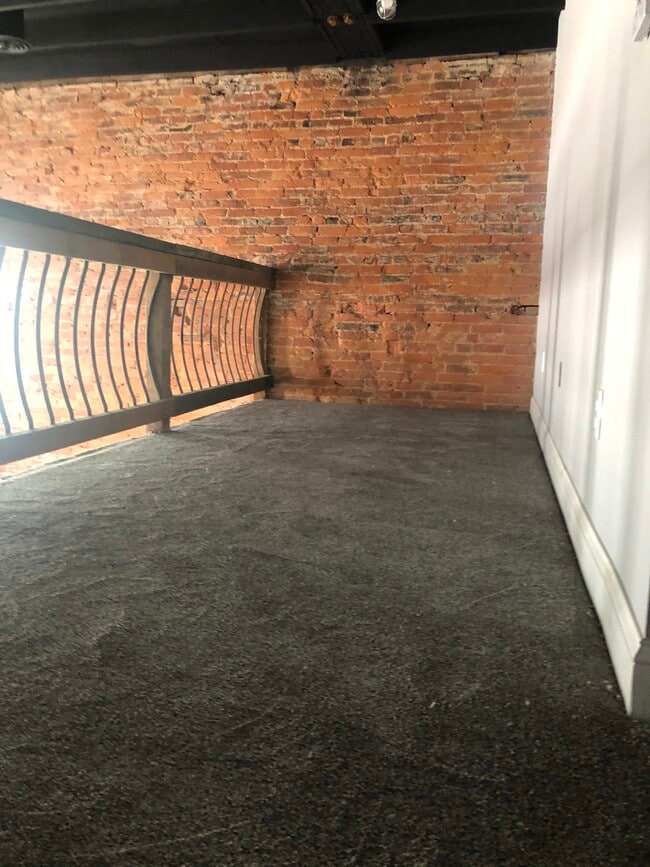 Photo - 30 N Sandusky St Unit 301