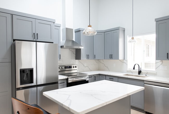 Photo - 2246 Morlan Dr