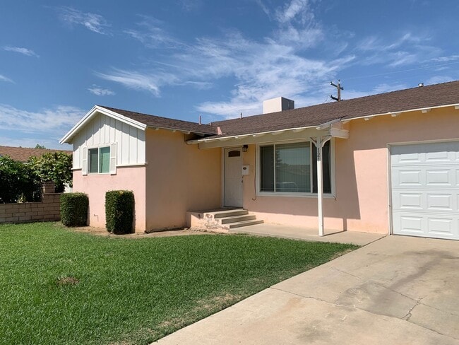 Photo - Super Cute 3 Bedroom Home For Rent in Oildale - $1695 Rent Available mid June
