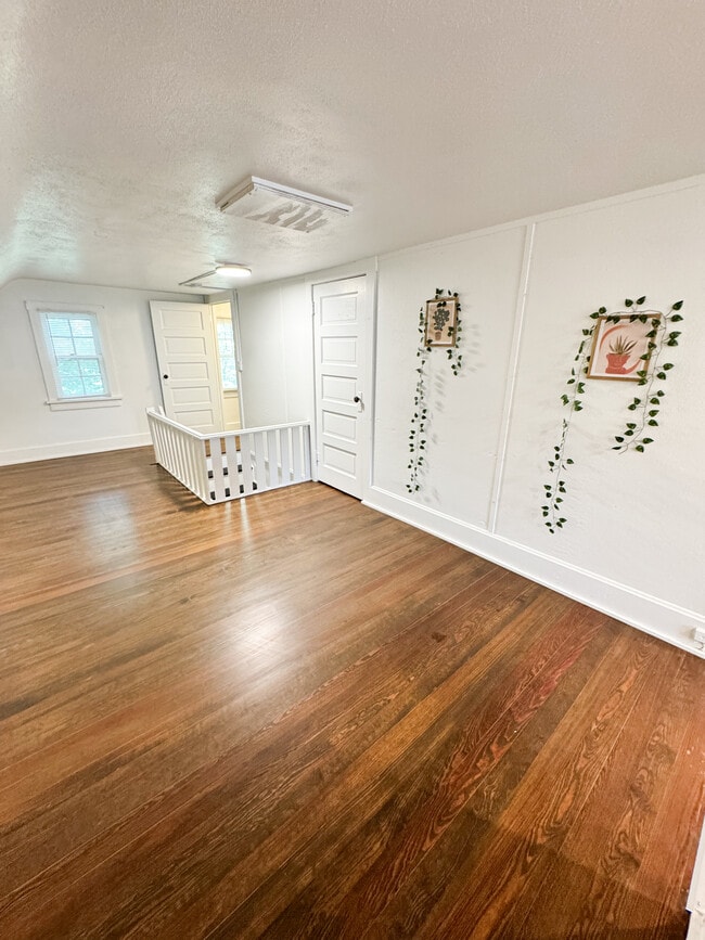 Photo - 3120 Cottage Grove Ave Unit 3