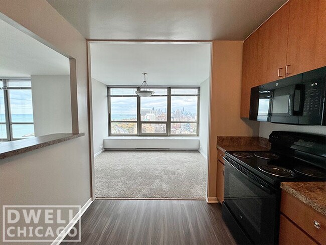 Photo - 3440 N Lake Shore Dr Unidad 2