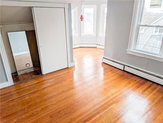 Photo - 53 Bancroft St Unidad 3