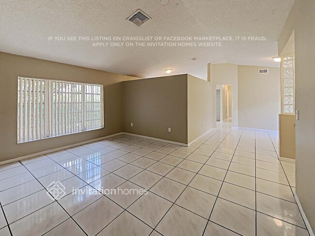 Photo - 7215 SW 42nd Ct