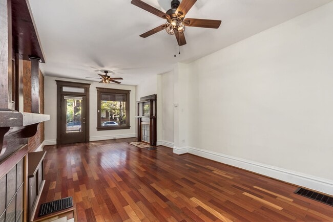 Photo - 254 Thurman Ave