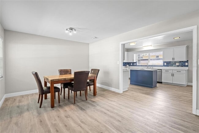 121 NW 29th St