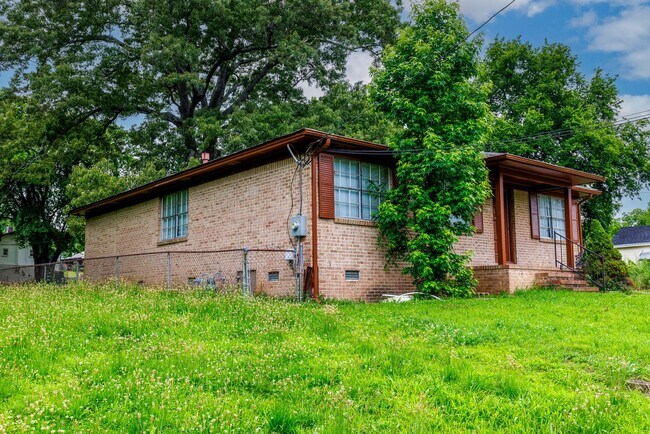 Photo - 3 Bedroom/2 Bath in Birmingham