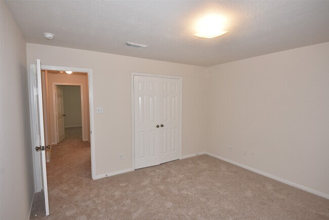 Photo - 1035 Junction Ct