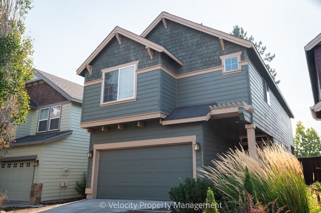 Photo - SW Bend Home in River Canyon Estates!