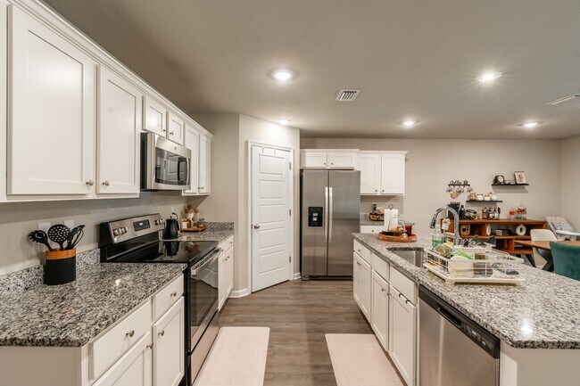 2568 Arbordale Lp