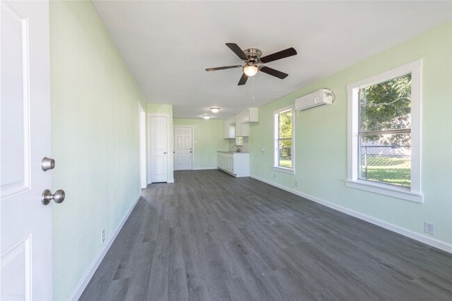 Photo - 6309 Anderson St