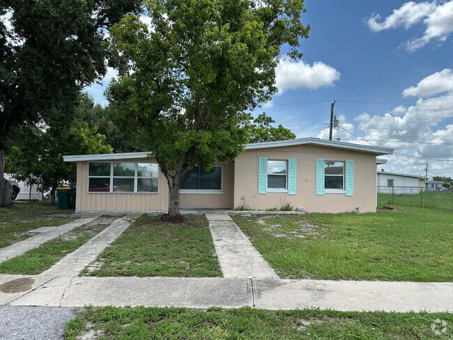 Building Photo - Charming 3 Bedroom, 1 Bath Home in Port Ch...