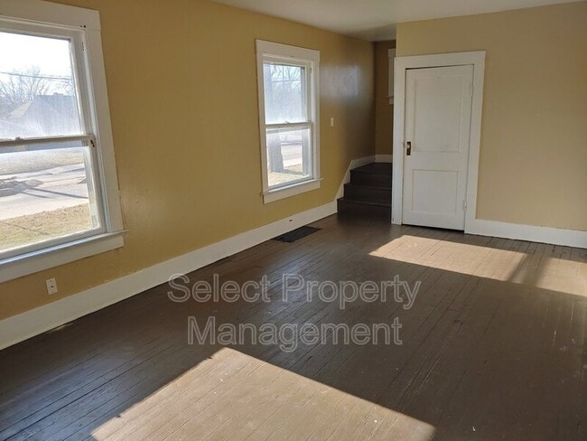 Photo - 3420 Plaza Dr