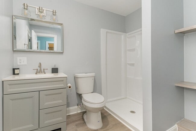 Photo - Beautifully Renovated 3-Bedroom Home in Fr...