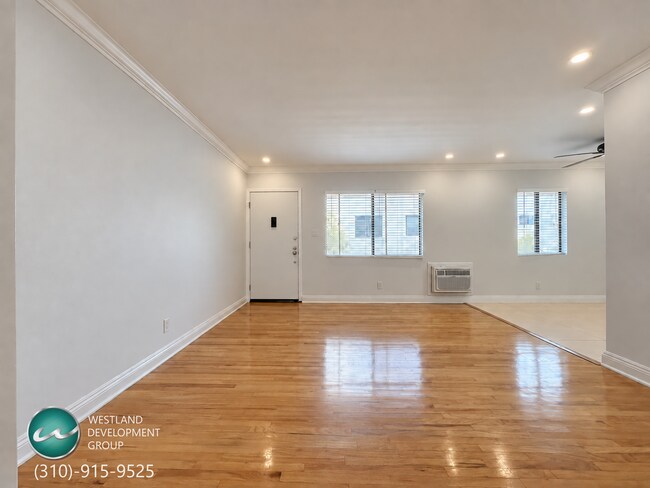 1506 S Barrington