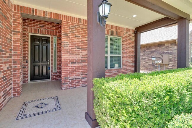Photo - 3009 Silvergrass Cv