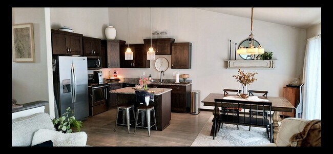 Photo - 3 Bed 3 Bath Twin Home