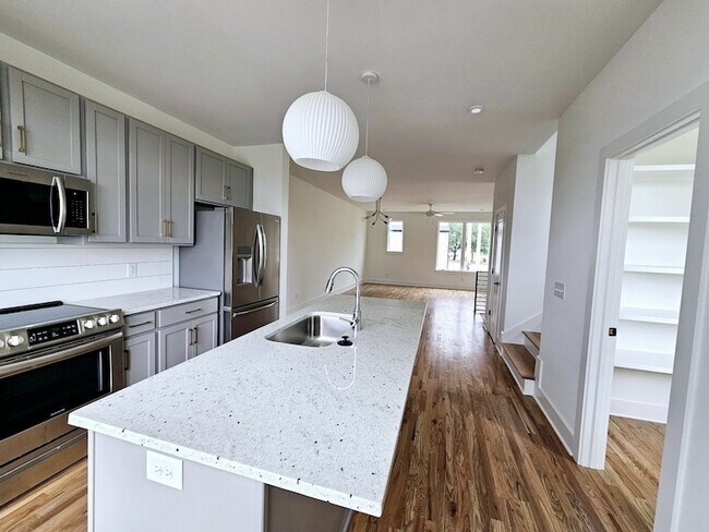 Photo - 522 Cliff Cir