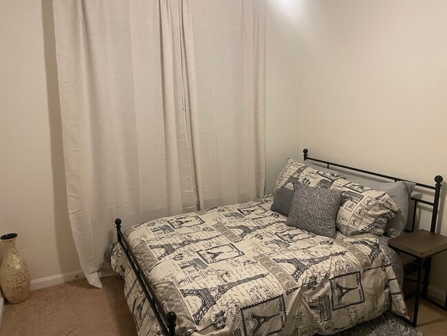 Photo - 288 Juliet Ln SW