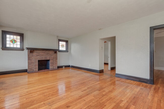 Photo - 6173 Waterman Blvd