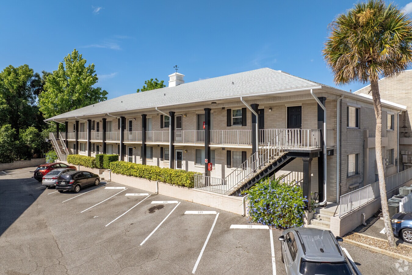 1250 S Denning Dr Winter Park, FL 32789 - Mead Garden Condominiums