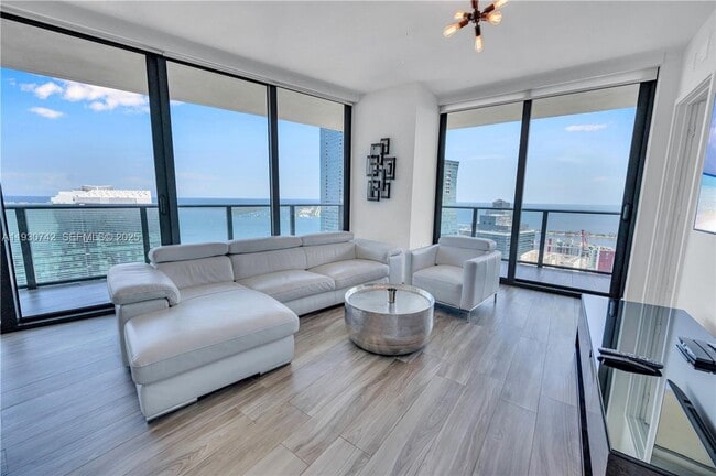 Photo - 1300 S Miami Ave