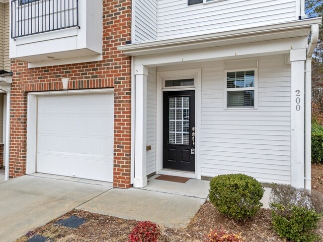 Photo - 200 Traphill Dr