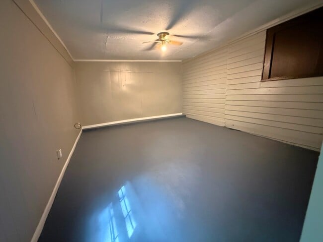 Photo - 804 Blue Ridge Dr