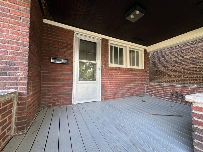 Photo - 16820 Madison Ave