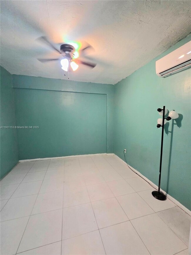 Photo - 3411 NW 72nd Way Unit 1