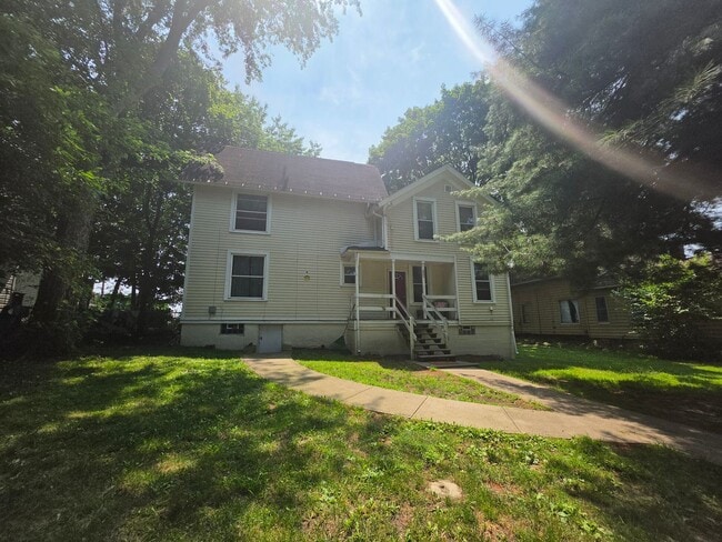 Photo - 242 W Highland Ave Unit Apt #2