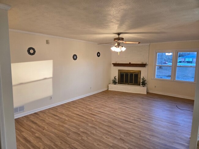 Building Photo - 1231 Kelleytown Rd