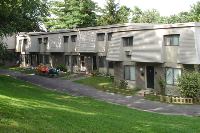 Photo - Austin Heights Apartments