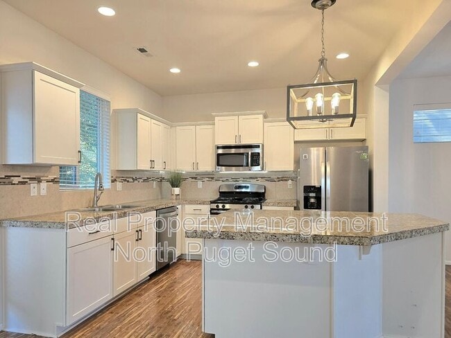 Photo - 1300 92nd Ave NE