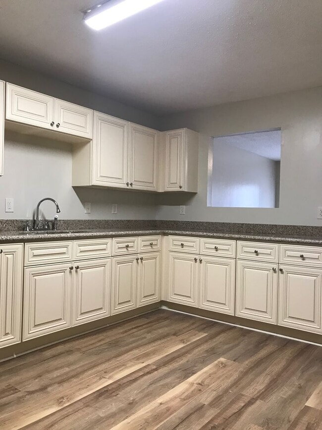 Photo - 208 Cantal Dr Unit A