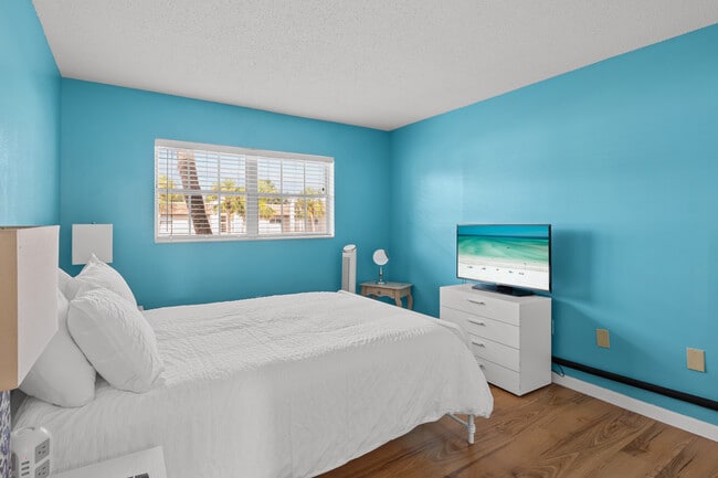 Photo - 2727 75th St W Unit 12