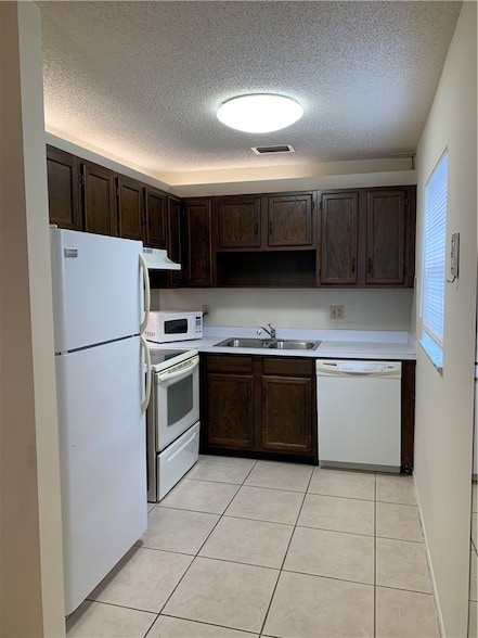 Photo - 37 Pine Arbor Ln Unidad 105