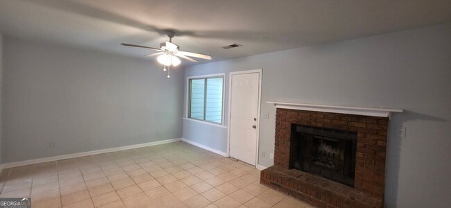 1104 Booth Ct SW