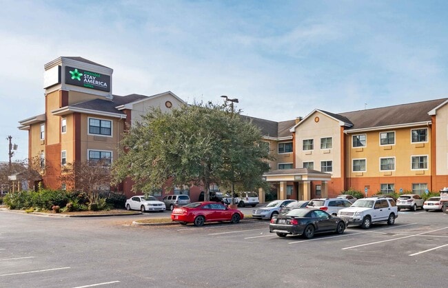 Furnished Studio-Savannah - Midtown