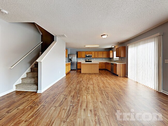 Photo - 13809 Riding Hill Ave