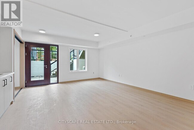 Photo - 3427 Sheppard Ave E Unité C2 - 107