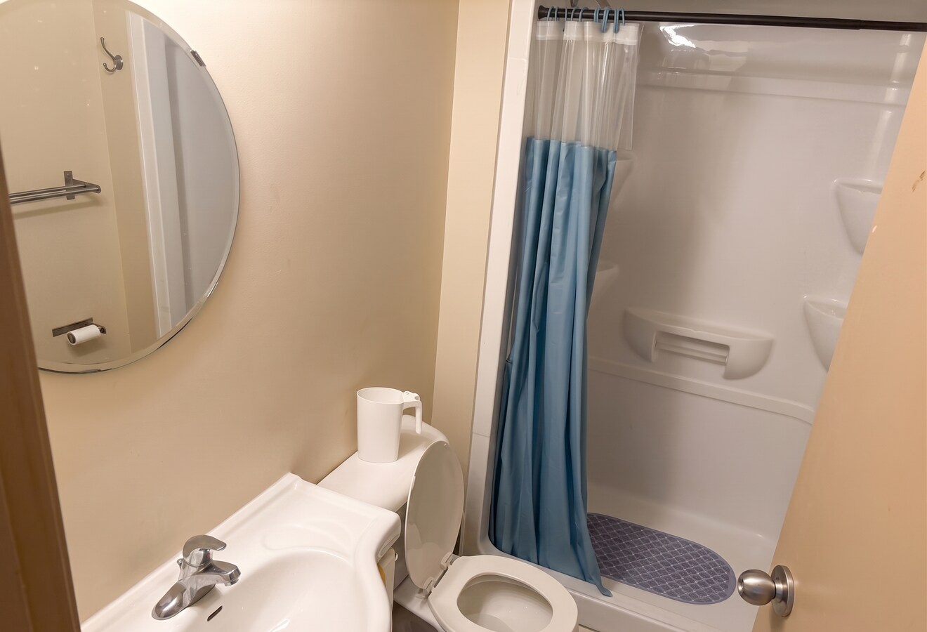 Photo - 271-271 Lester St Unit 1