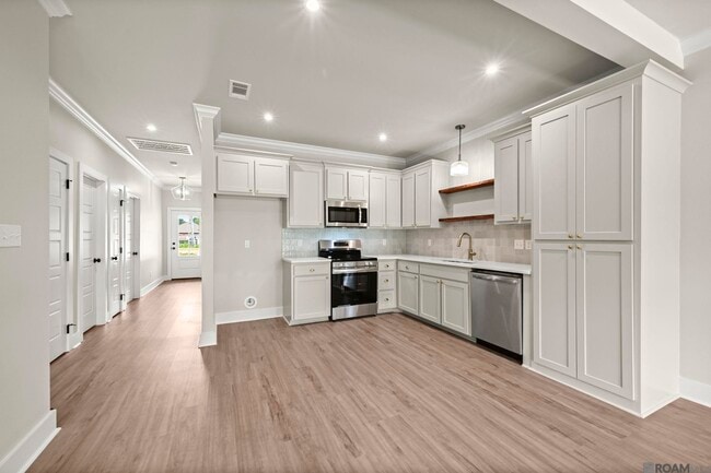 Photo - 8007 Arnold Rd