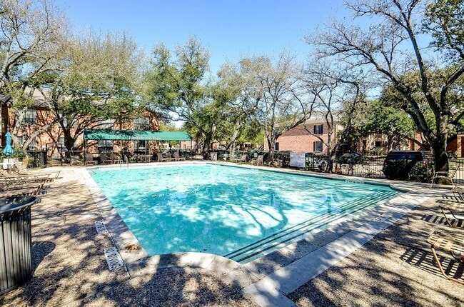 Photo - 2255 Braeswood Park Dr Unit 168