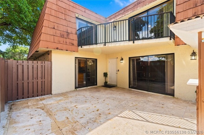 1600 Coral Ave