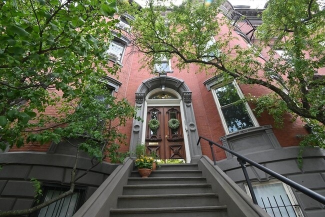 Photo - 486 Columbus Ave Unidad 2 Rental