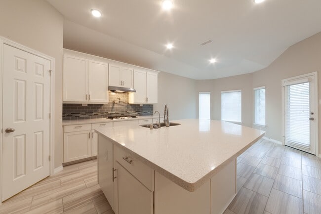 Building Photo - 22138 Grand Mist Dr
