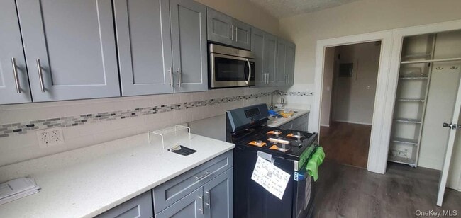 Photo - 171-71 46th Ave