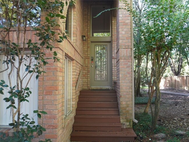 Photo - 31 N Lakeridge Cir